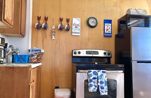 Sullivan Cabin | Oceanfront - Taunton Bay Cabin