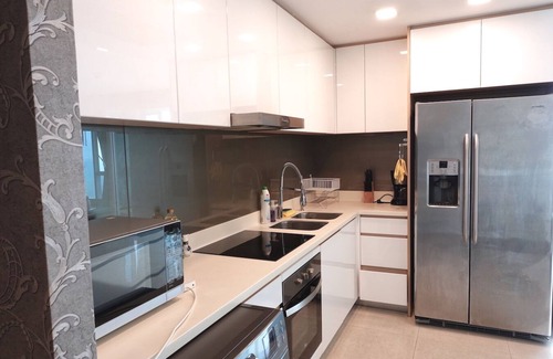 North Pattaya Apartment | Oceanfront Apartment in Pattaya with Private Beach and infinity pool一线海景私人沙滩豪华公寓