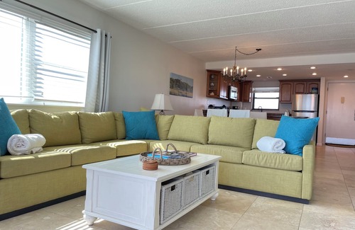 Fernandina Beach Condo | Oceanfront, Top Corner Unit with Fishing Pier & Pool at Amelia By The Sea