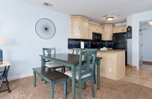 North Topsail Beach Condo | Oceanfront Luxury at Villa with a View!