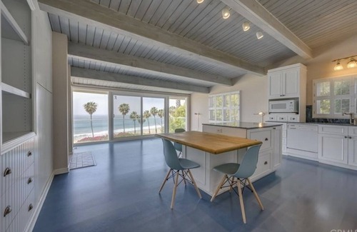 Rancho Palos Verdes House | Oceanfront beach house in private gated community