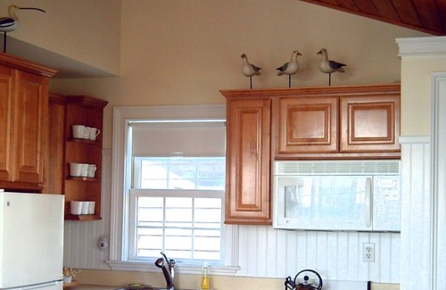 West Yarmouth Cottage | Oceanfront View of Nantucket Sound in W.Yarmouth, Cape Cod, MA with A/C & WiFi