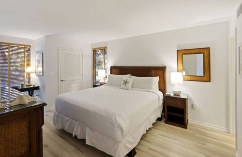 Spinnaker Beachhouses Condo | Oceanfront Villa Condo - Private Beach