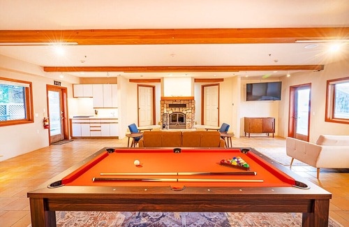 El Granada Apartment | Oceanfront Villa Suite | Walk to Beach, Trails, Restuarants, Activities