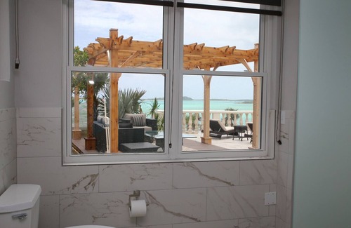 George Town Villa | Oceanfront Villa with Commanding Views of Elizabeth Harbour