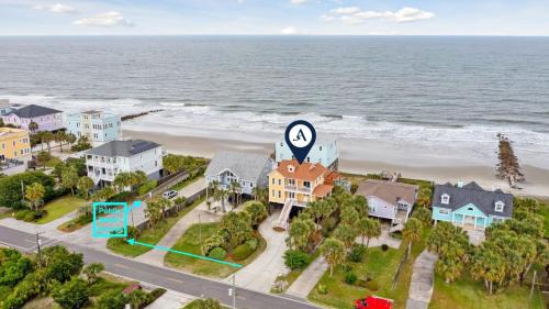 Folly Beach House | Oceanfront w Pool Panoramic Deck Views 5BDR Folly Ocean Breeze by AvantStay