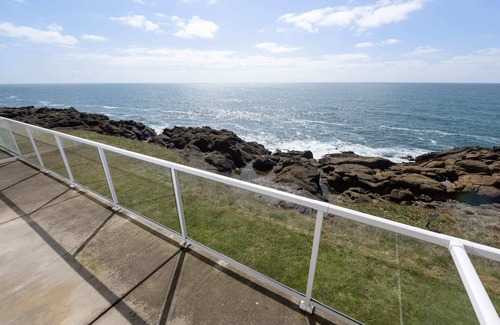 Depoe Bay Condo | Oceanfront, Whale Watching, Pool | Whalers View