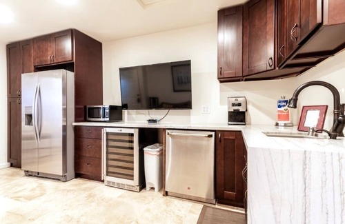 Sunset Cliffs Villa | Oceanfront WhiteWater Views-Private Pool & Hot Tub-Best Sunset Cliffs Views