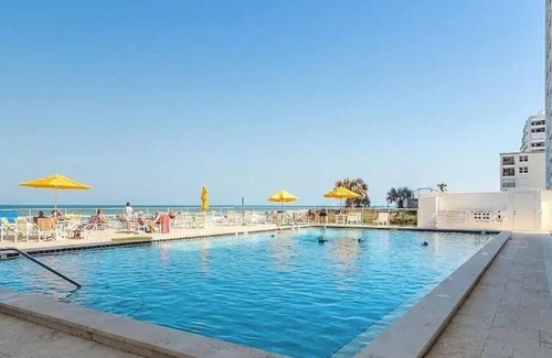New Smyrna Beach Condo | Oceanfront Winter Escape March/April Availability –Fully Renovated 2BR/2BA Condo