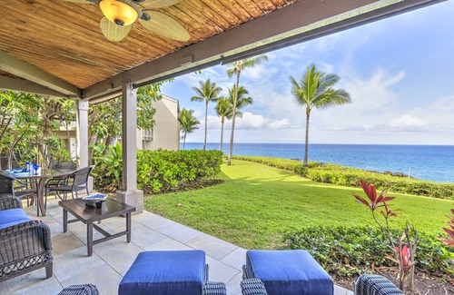 Kahaluu Bay Condo | Oceanfront with AMAZING Views and AC! 2 Bedroom, 2 Bath Corner Unit KKSRC #3104