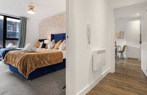 Bordesley Apartment | Oceanic Bliss: 2 BED 2 BATH + FREE PARK + Netflix