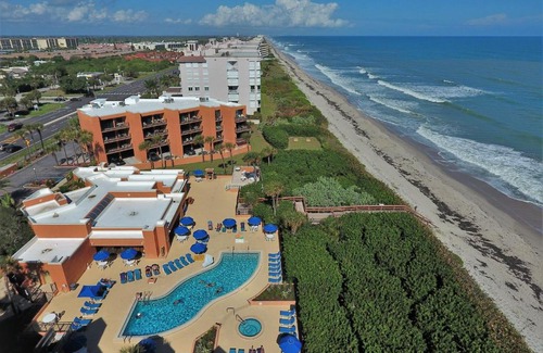 Indian Harbour Beach Resort | Oceanique Resort