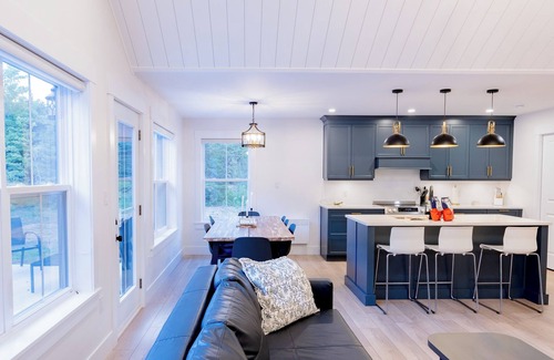 Lakeside House | Oceanlinks Escape near Crowbush Golf Course & Lakeside Beach