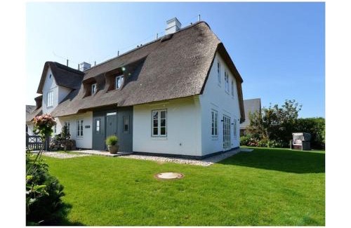 Wenningstedt-Braderup House | Oceans 18 Comfortable holiday residence
