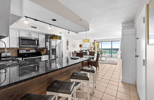 Cherry Grove Beach Condo | Oceans 415, Spacious 1 BR Ocean Front Condo with an Outdoor Swimming Pool