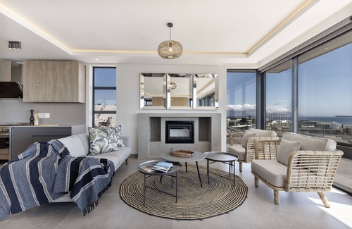 Big Bay Apartment | Oceanscape Penthouse, Blouberg by HMH
