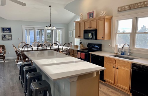Bethany Beach House | Oceanside 2 blocks to Beach, close to downtown Bethany, sleeps 18