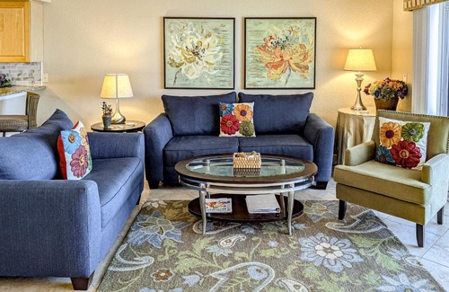 Independence Square Apartment | Oceanside 305