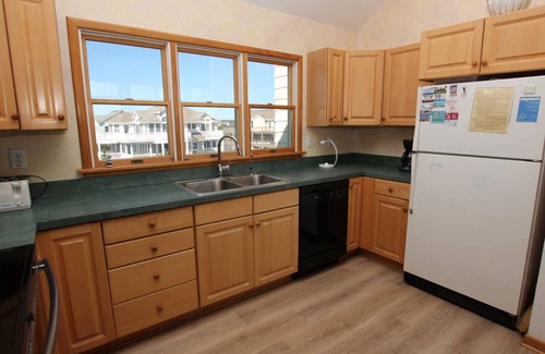 Ocean Hill House | Oceanside, 5 BRs, Community Amenities, Keyless Entry, VOH2, Corolla Del Mar