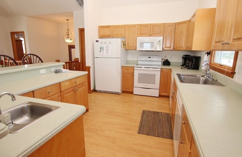 Ocean Hill House | Oceanside, 7 BRs, ELEVATOR, Private Pool, Hot Tub, OH3, Aurora