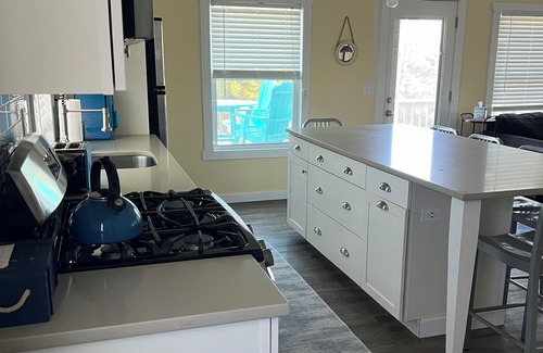 Barnegat Light House | Oceanside Barnegat Light Beach House 3Br/1Ba. Walk to Beach