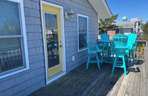 Barnegat Light House | Oceanside Barnegat Light Beach House 3Br/1Ba. Walk to Beach