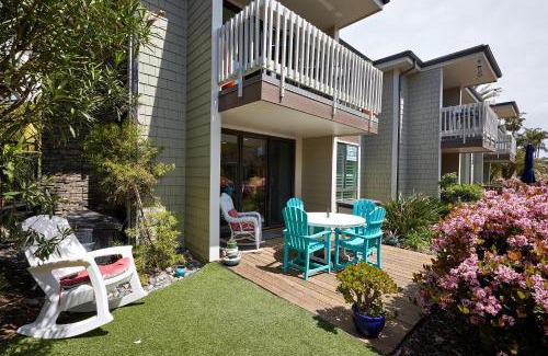 Townsite House | Oceanside Beach Condos
