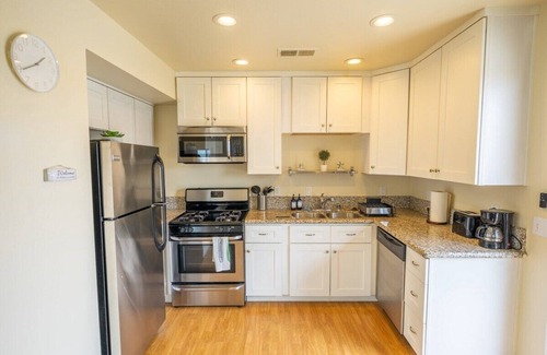 South Oceanside Apartment | Oceanside Beach Rental - Walk to the Boardwalk!