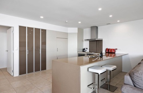 Mount Maunganui Apartment | Oceanside Bliss Absolute Beachfront Stunning Views
