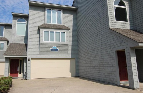 Corolla Light House | Oceanside, Community Pools, Close to Beach, Community Amenities, 607, Beach Ball Villa