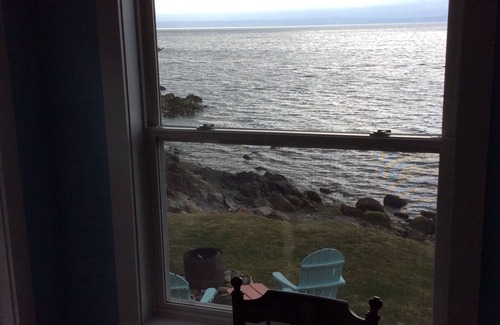 Guysborough County Cottage | Oceanside Cottage - sleep with your feet touching the ocean in your King bed