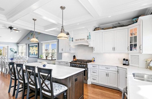 North Beach Haven House | Oceanside fully remodeled home with new furniture. Only 4 houses to the beach!