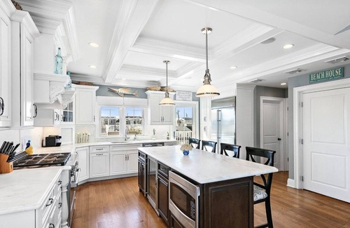 North Beach Haven House | Oceanside fully remodeled home with new furniture. Only 4 houses to the beach!