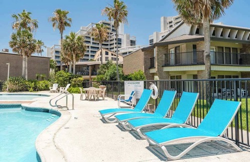 South Padre Island Condo | Oceanside Getaway, Shared Pool and Beach Access