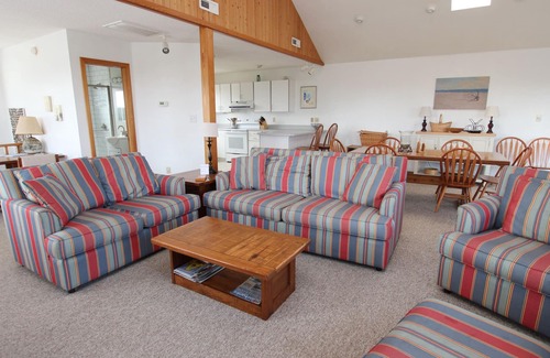 South Nags Head House | Oceanside, Ocean views, sun decks, Hot Tub, SNH418, Blue Cloud