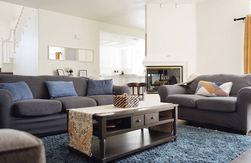 North Valley House | Oceanside Paradise with Pool, Spa, Cal King, Billiards & More!