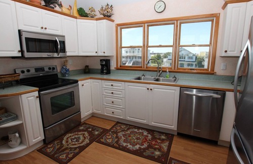 Whalehead Beach House | Oceanside, Pool, Hot Tub, Sun Deck, WC807, Its R Dream