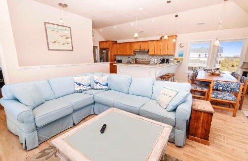 Carova Beach House | Oceanside, Priv Pool, Hot Tub, Foosball, Wild Horses- 4x2177, Frosty Shores