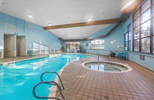 Regional District of Nanaimo House | Oceanside Resort 3 BED 2 BATH with Indoor Pool and Hot Tub