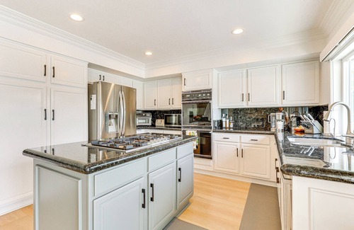 Henie Hills Villa | Oceanside Retreat w/Heated Pool ~ 6 Mi to Beach!