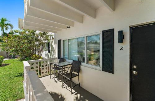 Singer Island Apartment | Oceanside