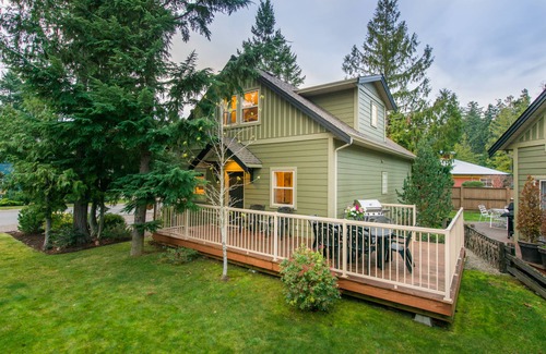 Regional District of Nanaimo House | Oceanside Village Resort