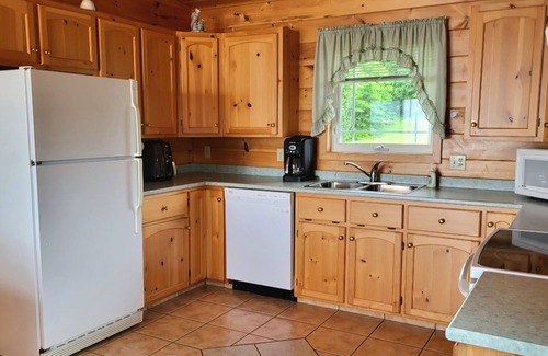 Cumberland Cottage | Oceantfront Cottage and 200 feet to a secluded beach. 25min to Charlottetown