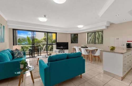 Cairns North Apartment | Oceanview 19 at 181 The Esplanade