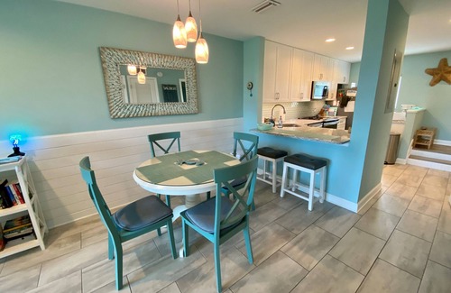 Crescent Beach Condo | Oceanview 2 bedroom Townhouse - Summerhouse 130