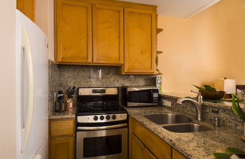 Hana Apartment | Oceanview #205 at Hana Kai Maui - 1 Bedroom Upper Floor - Amazing View!