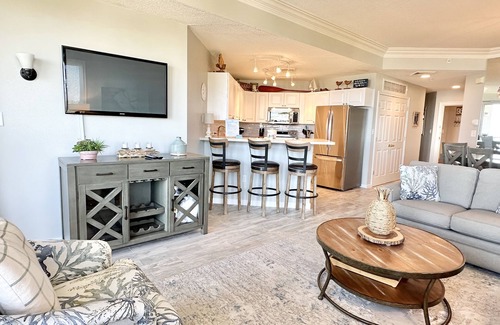 North Forest Beach Condo | OCEANVIEW 2BR VILLA WITH POOLS, BEACH ACCESS & WIFI AT SEACREST