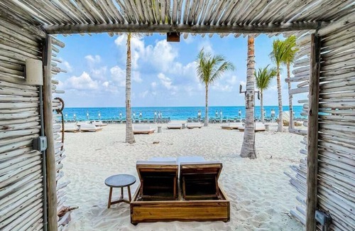 Alice Town Apartment | Oceanview Bimini Beach Bungalow