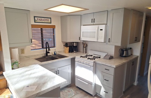 Smith River Apartment | Oceanview Cabin 19 Jacuzzi Large Deck w Seating