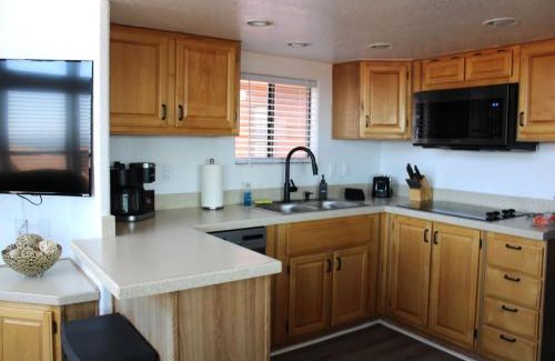 Smith River House | Oceanview Cabin 20, Private Jacuzzi &large Deck